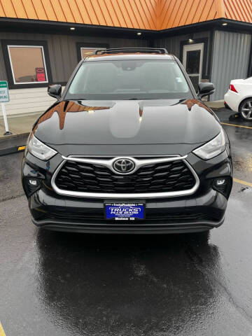 2020 Toyota Highlander LE