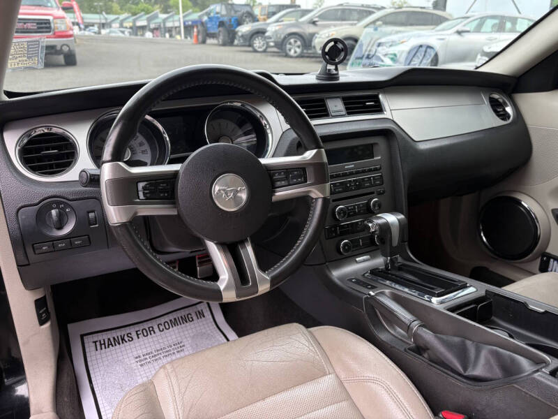 2011 Ford Mustang V6 Premium