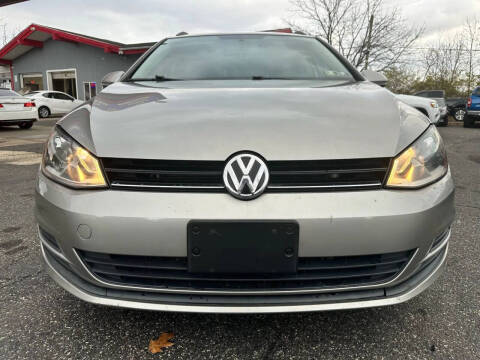 2017 Volkswagen Golf SportWagen