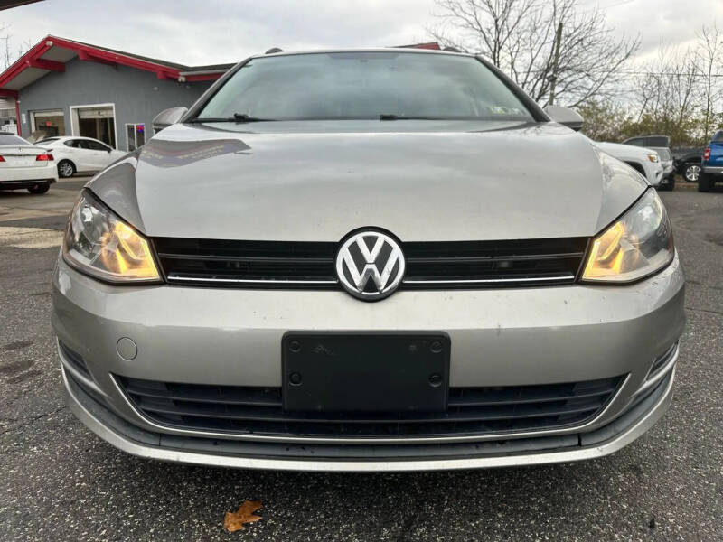 2017 Volkswagen Golf SportWagen