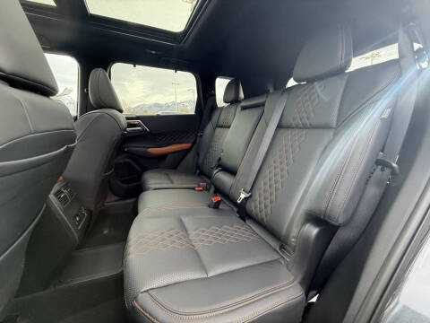 2025 Mitsubishi Outlander PHEV