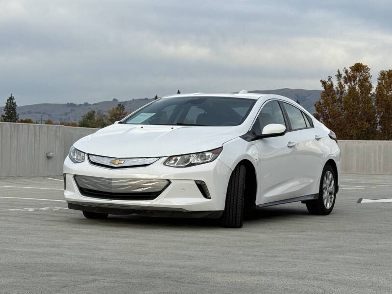 2017 Chevrolet Volt Premier's photo