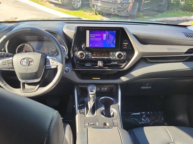 2023 Toyota Highlander XLE