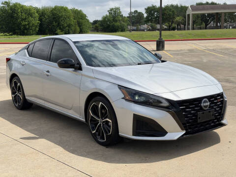 2023 Nissan Altima 2.5 SR