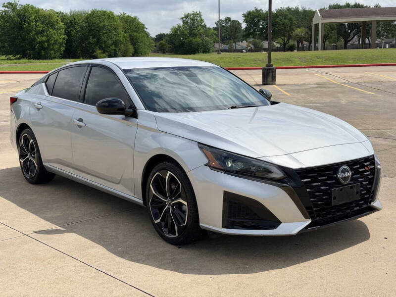 2023 Nissan Altima 2.5 SR