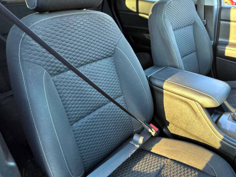 2017 GMC Acadia SLE-2