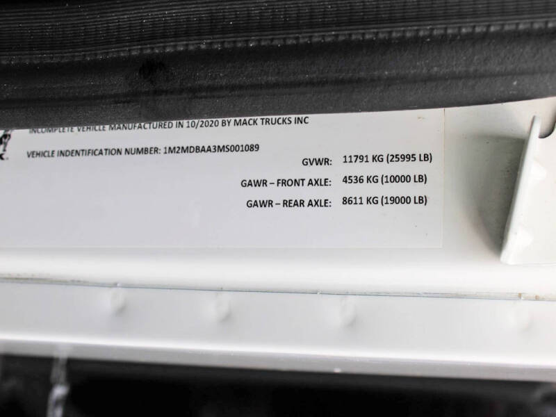 2021 Mack MD6