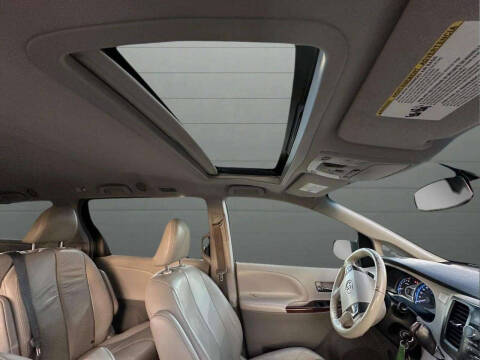 2012 Toyota Sienna Limited 7-Passenger