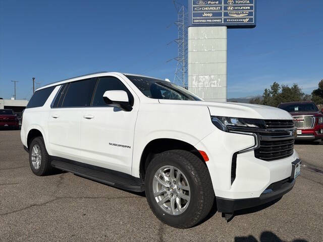 2023 Chevrolet Suburban LT