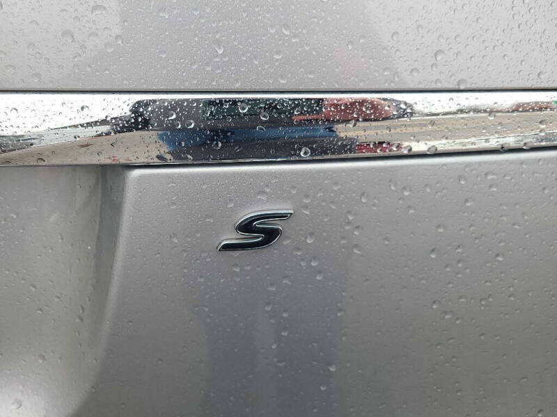 2014 Chrysler Town and Country S