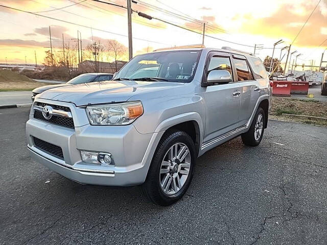2012 Toyota 4Runner SR5's photo