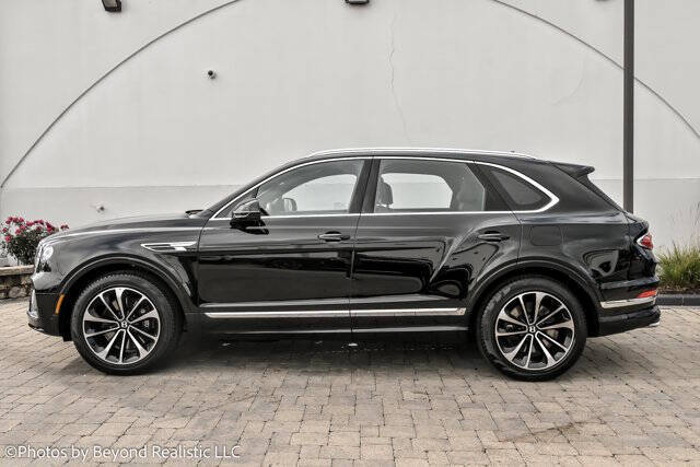 2024 Bentley Bentayga Hybrid