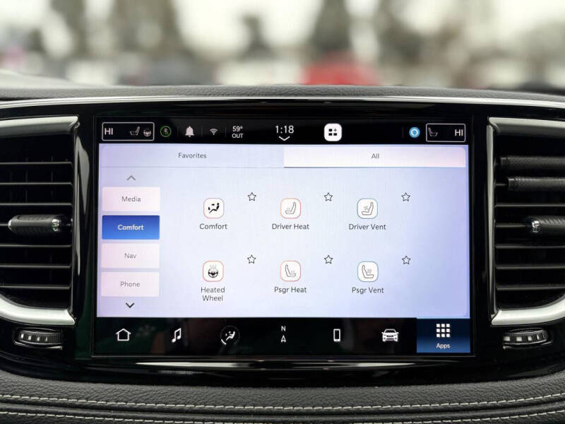 2023 Chrysler Pacifica Plug-In Hybrid Limited