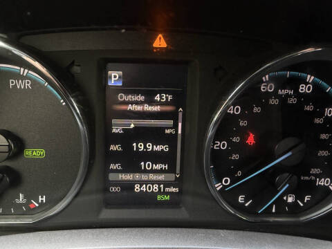 2017 Toyota RAV4 Hybrid SE