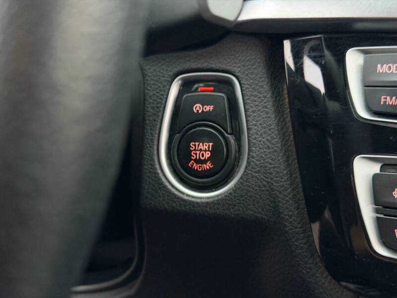 2018 BMW 3 Series 330i xDrive