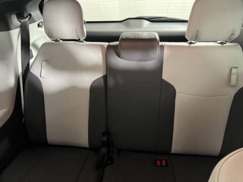 2022 Toyota Sienna XSE 7-Passenger