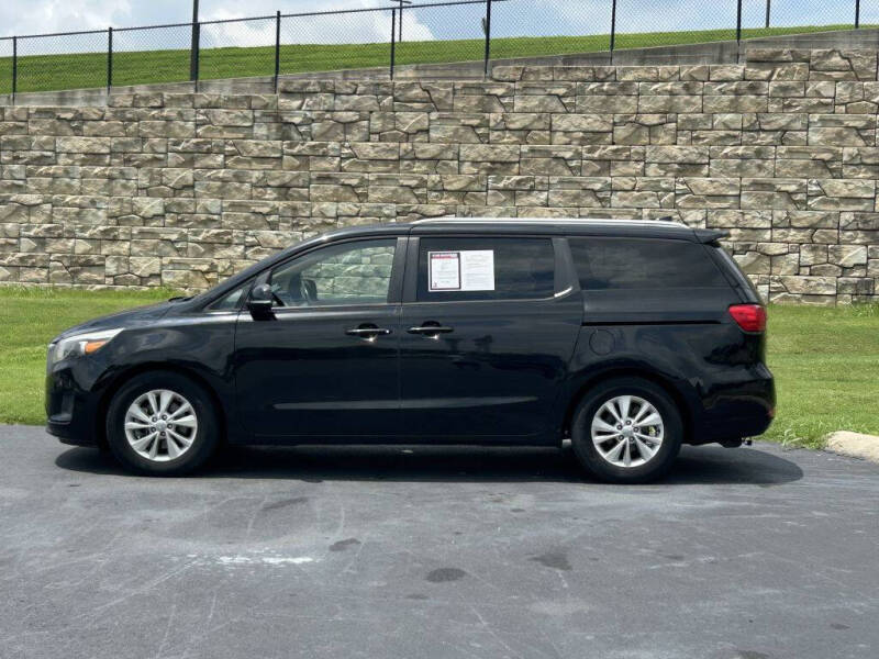 2017 Kia Sedona LX