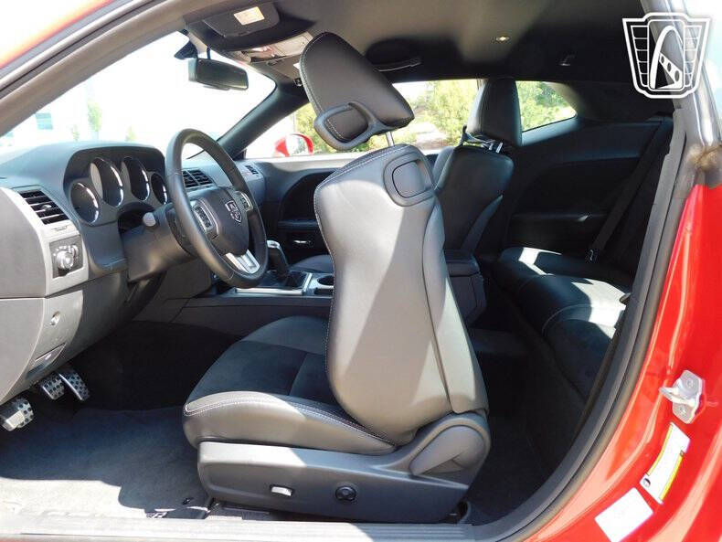 2011 Dodge Challenger SRT8 392