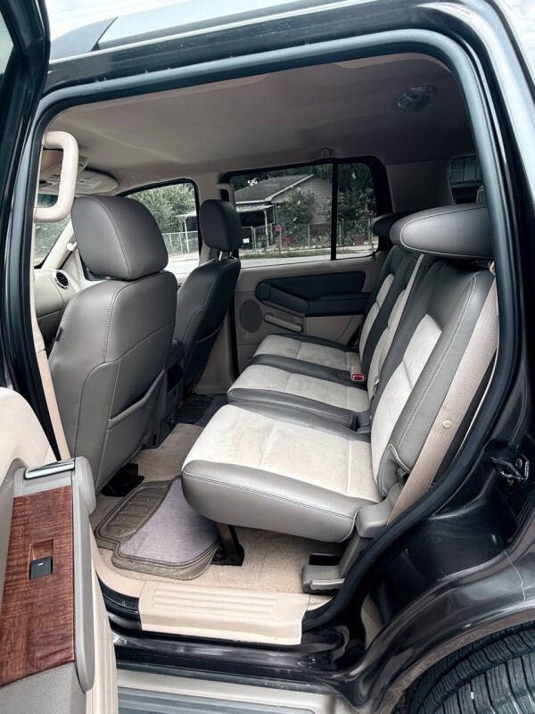 2006 Ford Explorer Eddie Bauer