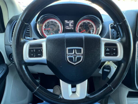 2011 Dodge Grand Caravan Crew