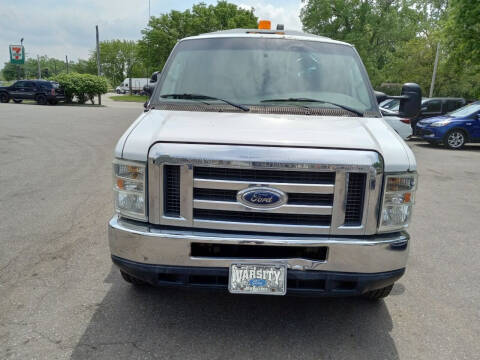 2008 Ford E-Series for sale at A&Q Auto Sales & Repair in Westland MI