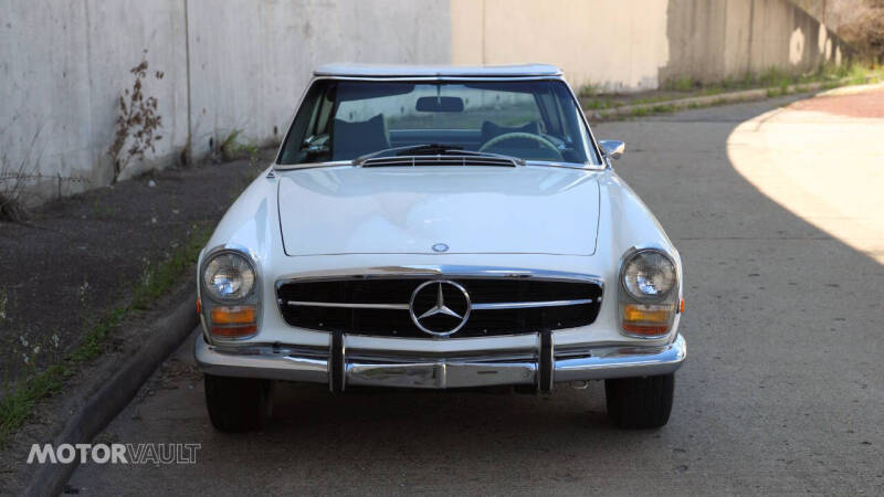 1969 Mercedes-Benz 280-Class