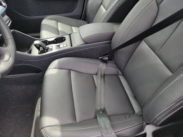 2026 Volvo XC40 B5 Core