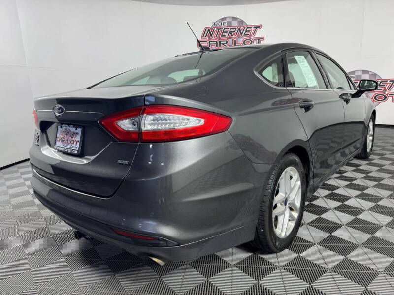 2016 Ford Fusion SE
