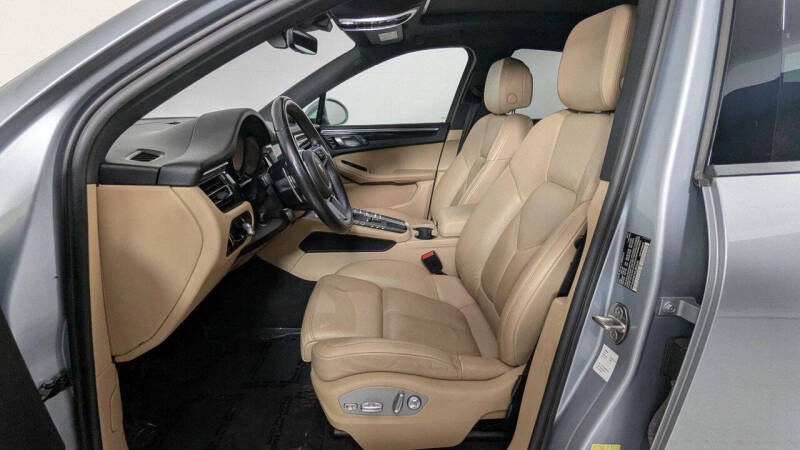 2021 Porsche Macan