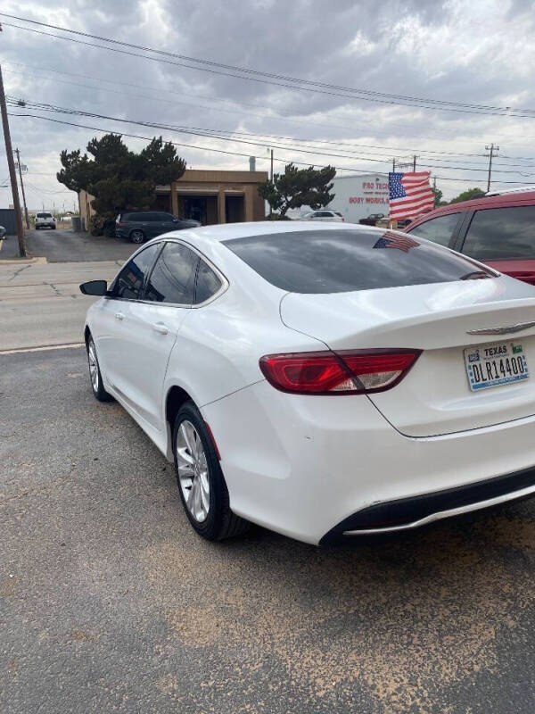 2015 Chrysler 200 Limited