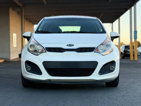 2013 Kia Rio 5-Door SX