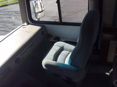 2003 Fleetwood Bounder