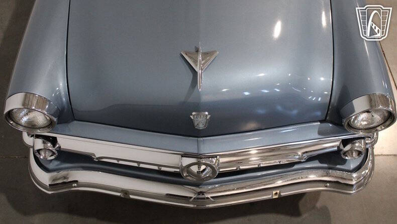 1954 Ford Crestline