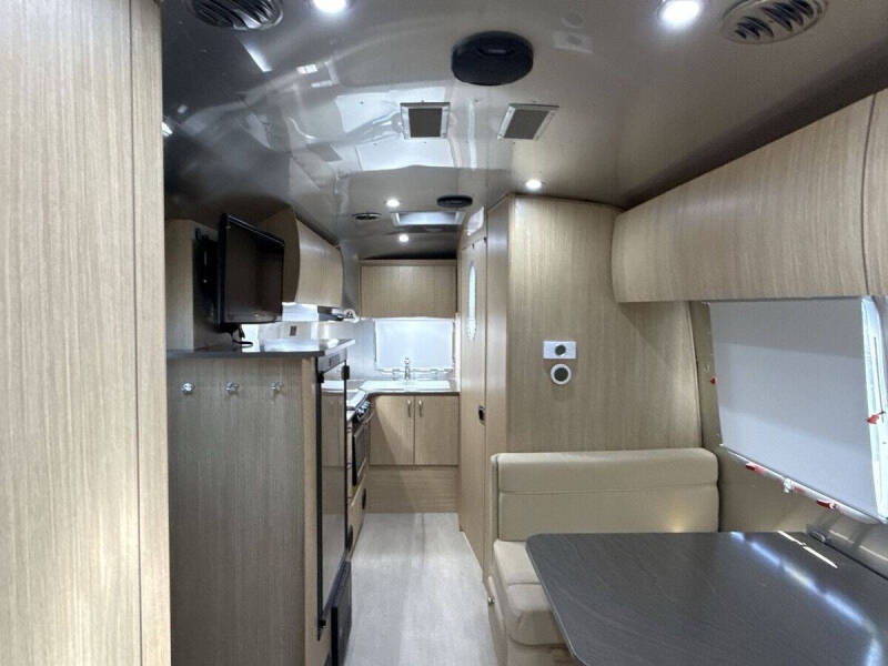 2018 Airstream Flying Cloud