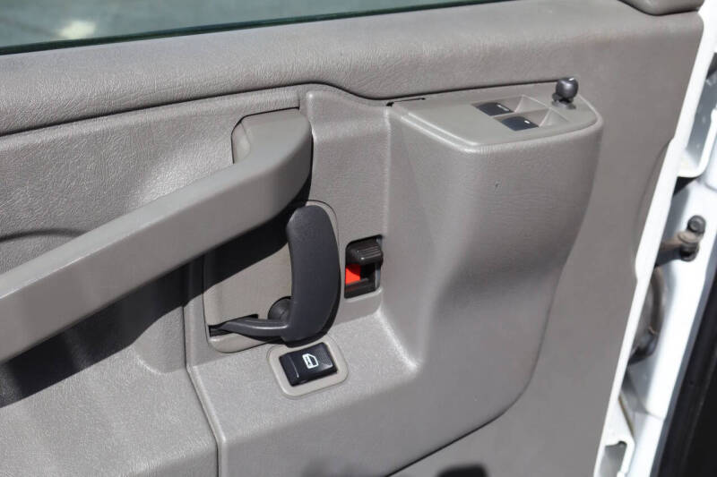 2021 Chevrolet Express 2500