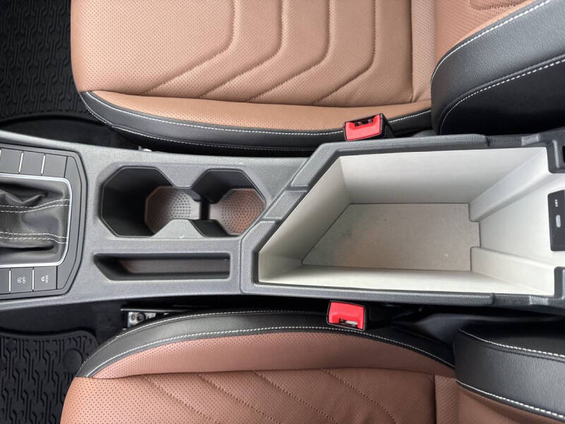 2025 Volkswagen Jetta SEL