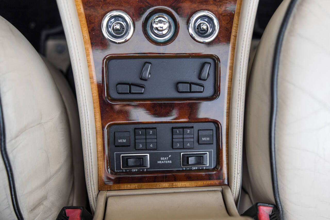 1991 Rolls-Royce Corniche 25