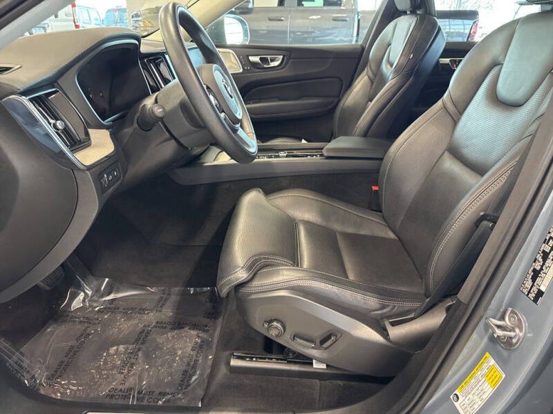 2022 Volvo XC60 Recharge T8 Inscription