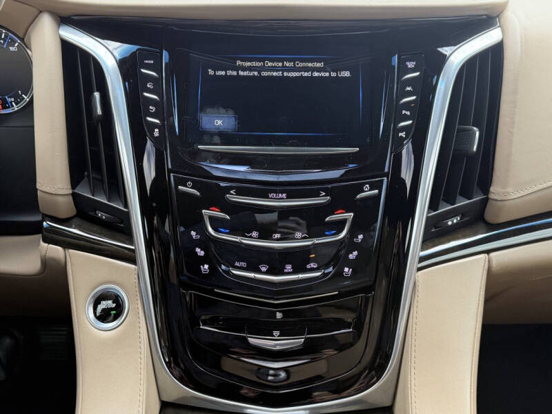 2019 Cadillac Escalade Platinum