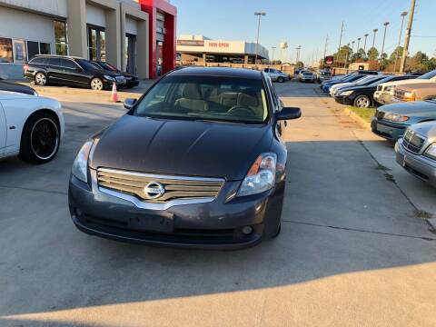 2009 Nissan Altima for sale at Thumbs Up Motors in Warner Robins GA