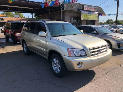 2002 Toyota Highlander for sale at Valley Auto Center in Phoenix AZ