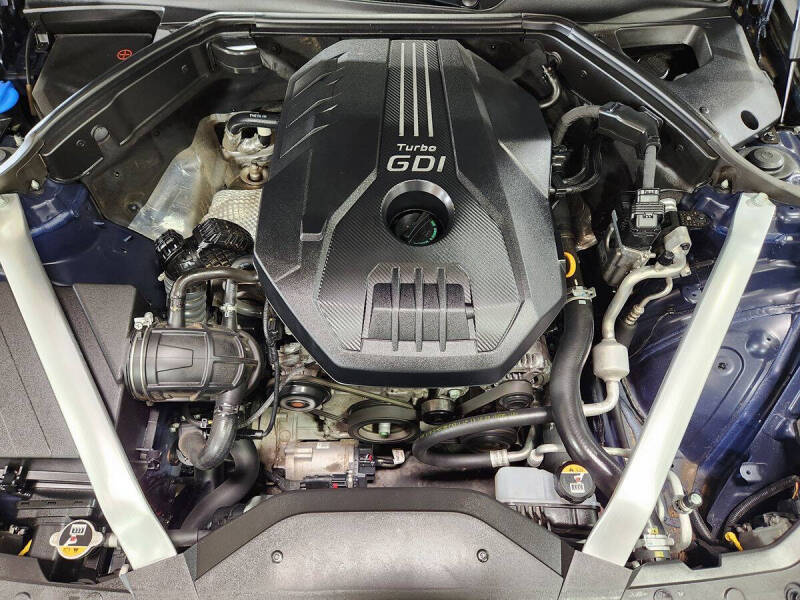 2023 Genesis G70