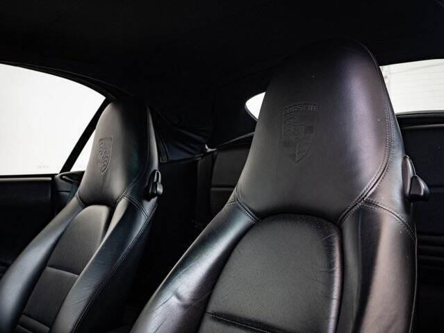 2004 Porsche 911 Carrera 4