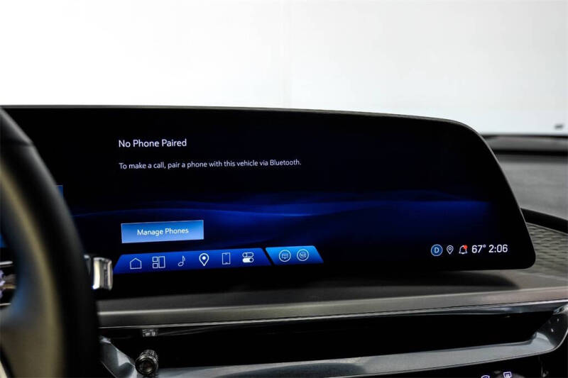 2024 Cadillac LYRIQ Luxury 1