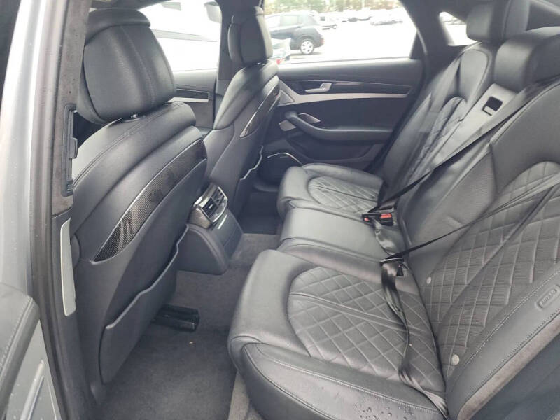 2013 Audi S8 4.0T quattro