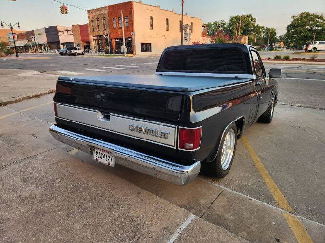 1987 Chevrolet Silverado 1500 SS Classic