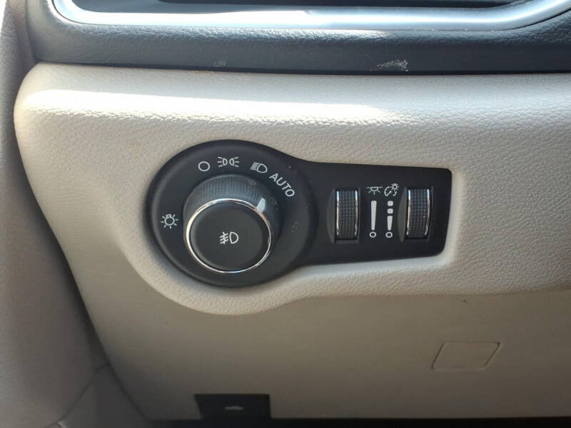 2017 Chrysler Pacifica Touring-L Plus