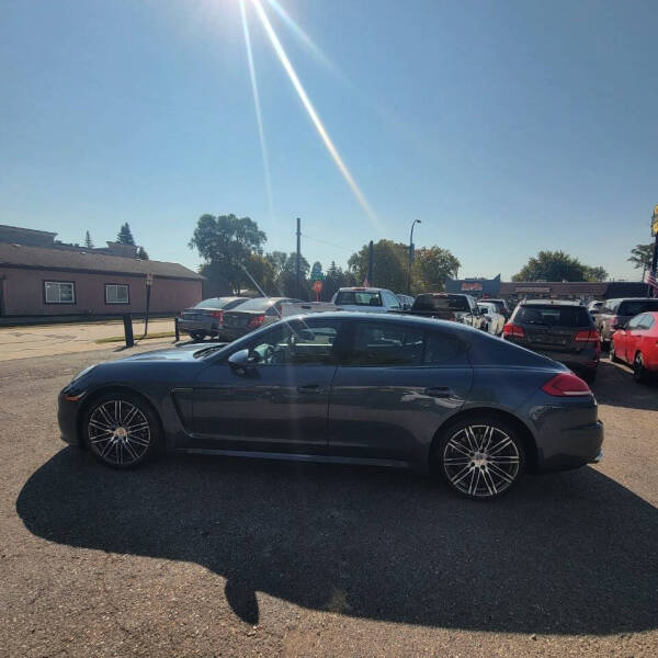 2015 Porsche Panamera 4