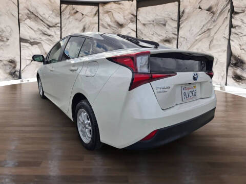 2019 Toyota Prius LE AWD-e