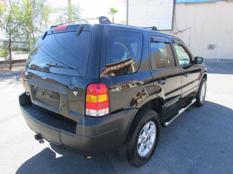 2006 Ford Escape XLT photo 3